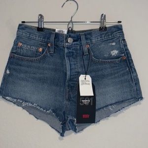NWT Levi’s 501 High Rise Shorts